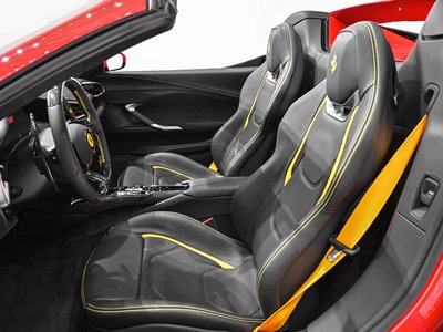 صورة 14 لـ 2025 Ferrari 296 GTS