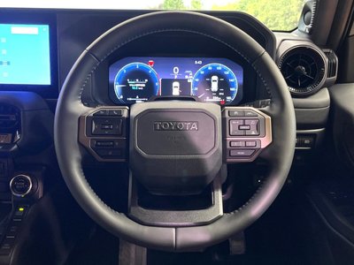 صورة 75 لـ 2024 Toyota LAND CRUISER 250