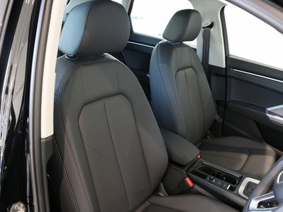 صورة 8 لـ 2025 AUDI Q3