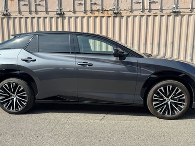 صورة مصغرة 23 لـ 2023 Lexus RZ