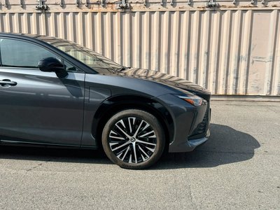 صورة مصغرة 22 لـ 2023 Lexus RZ