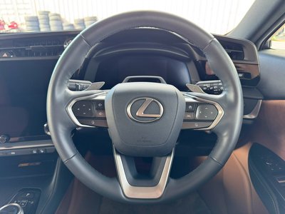 صورة مصغرة 44 لـ 2023 Lexus RZ