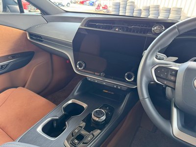 صورة مصغرة 46 لـ 2023 Lexus RZ