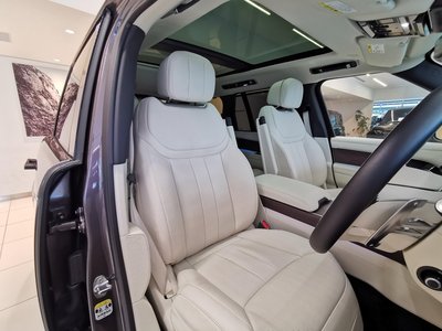 2023 LAND Rover RANGE ROVER thumbnail 38