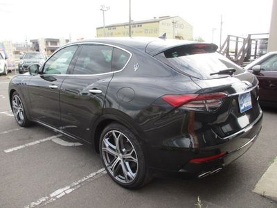 2023 Maserati LEVANTE — миниатюра 25