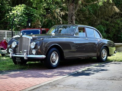 صورة 6 لـ 1957 Bentley S1 CONTINENTAL FLYING SPUR