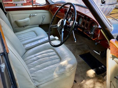 صورة 16 لـ 1957 Bentley S1 CONTINENTAL FLYING SPUR