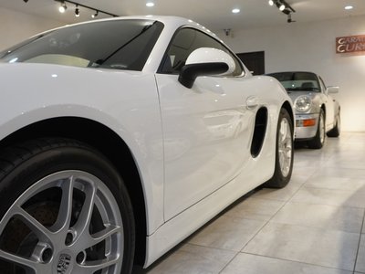 صورة مصغرة 32 لـ 2015 Porsche CAYMAN