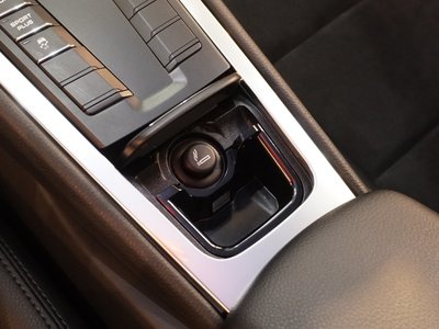 صورة مصغرة 67 لـ 2015 Porsche CAYMAN