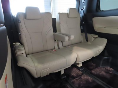 2025 Toyota ALPHARD — фото 23