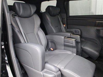 2023 Toyota ALPHARD — фото 15