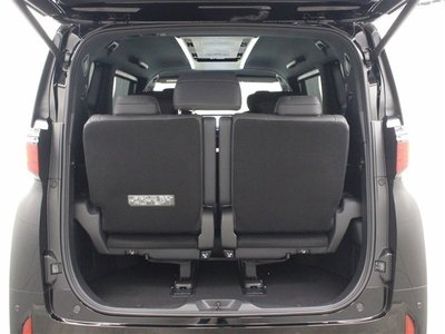 2023 Toyota ALPHARD — фото 20