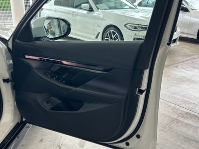2024 BMW 5 SERIES 照片 7