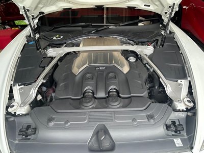 صورة 16 لـ 2022 Bentley CONTINENTAL