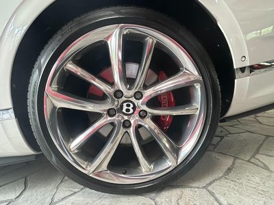 صورة 9 لـ 2022 Bentley CONTINENTAL