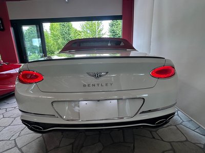 صورة 7 لـ 2022 Bentley CONTINENTAL