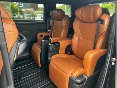 صورة 20 لـ 2024 Toyota VELLFIRE