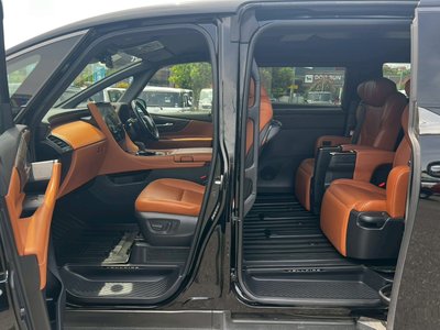 صورة 18 لـ 2024 Toyota VELLFIRE