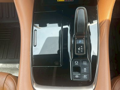 صورة 31 لـ 2024 Toyota VELLFIRE