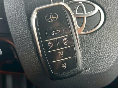 صورة 52 لـ 2024 Toyota VELLFIRE