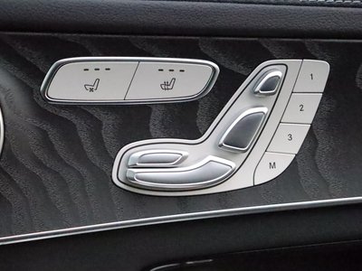 2022 Mercedes-BENZ GLC thumbnail 25