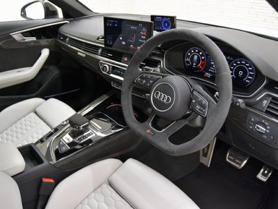 2021 AUDI RS4 AVANT — миниатюра 11