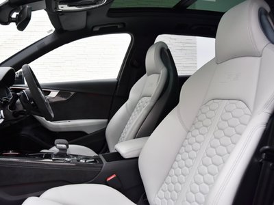 2021 AUDI RS4 AVANT — миниатюра 7