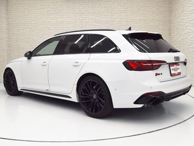 2021 AUDI RS4 AVANT — миниатюра 2