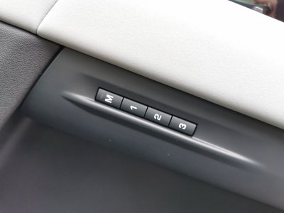 2024 LAND Rover RANGE ROVER EVOQUE photo 13