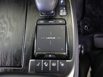 2022 Lexus LS 缩略图 18