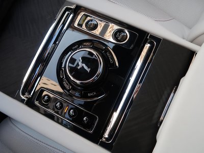 2019 ROLLS-ROYCE CULLINAN — фото 23