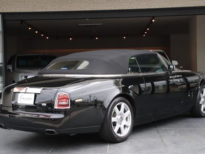2011 ROLLS-ROYCE PHANTOM DROPHEAD COUPE 照片 8
