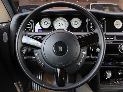 2011 ROLLS-ROYCE PHANTOM DROPHEAD COUPE 照片 48