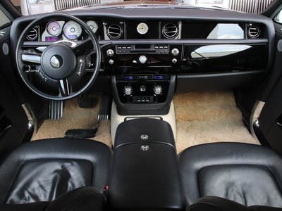 2011 ROLLS-ROYCE PHANTOM DROPHEAD COUPE 照片 32