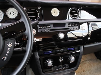 2011 ROLLS-ROYCE PHANTOM DROPHEAD COUPE 照片 47