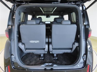 صورة 21 لـ 2023 Toyota VELLFIRE