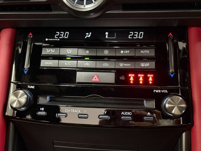 2025 Lexus IS 缩略图 21