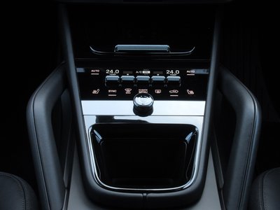 صورة مصغرة 49 لـ 2024 Porsche CAYENNE