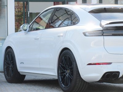 صورة مصغرة 17 لـ 2024 Porsche CAYENNE