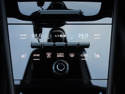 صورة مصغرة 47 لـ 2024 Porsche CAYENNE