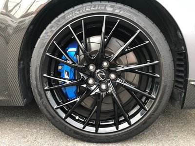 2018 Lexus RC F thumbnail 38