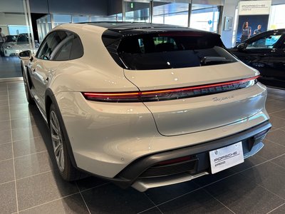 2025 Porsche TAYCAN 照片 28