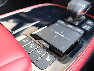 صورة مصغرة 17 لـ 2021 Lexus LS