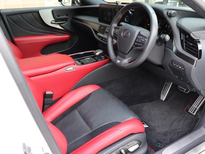 صورة مصغرة 4 لـ 2021 Lexus LS