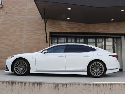 صورة مصغرة 8 لـ 2021 Lexus LS