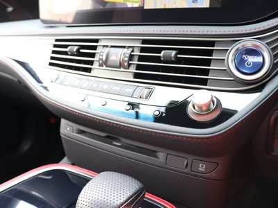 صورة مصغرة 16 لـ 2021 Lexus LS