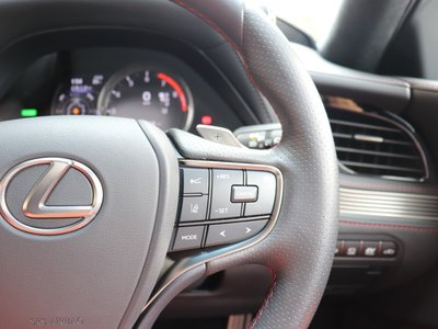 صورة مصغرة 21 لـ 2021 Lexus LS