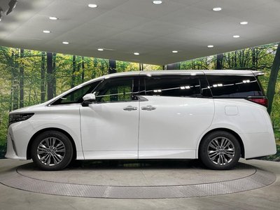 صورة 71 لـ 2024 Toyota ALPHARD