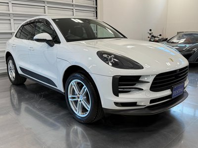 2019 Porsche MACAN photo 6
