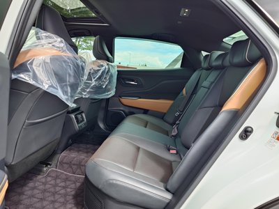 صورة 22 لـ 2023 Toyota CROWN CROSSOVER